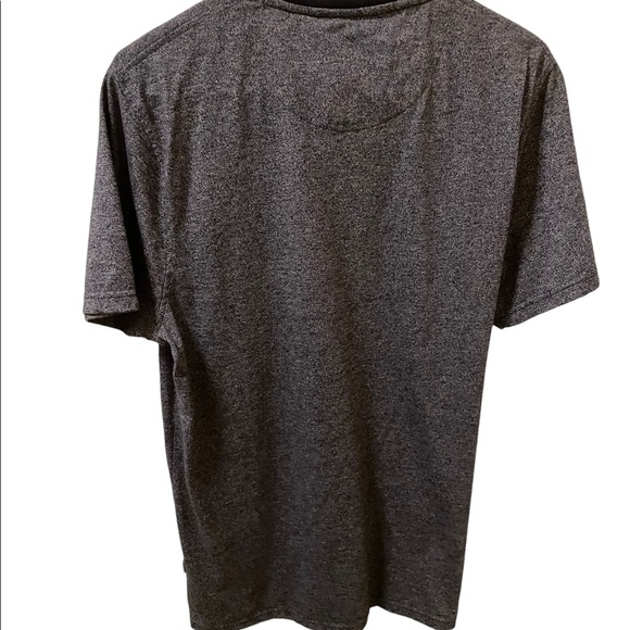 Peter Werth Tee shirt. Says size Large but fits like a Medium mens. - Picture 2 of 2